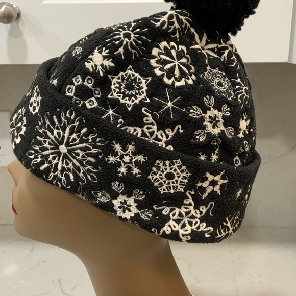 Saks Fifth Avenue Hat - Picture 2 of 9